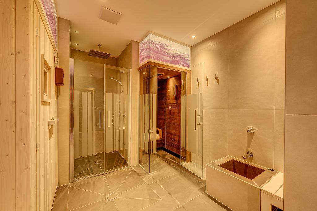 Garni Hotel Kessler Tirolo Bagian luar foto