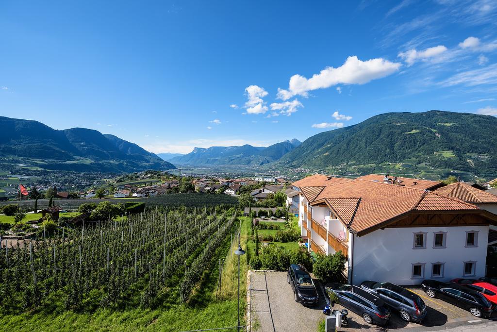 Garni Hotel Kessler Tirolo Bagian luar foto